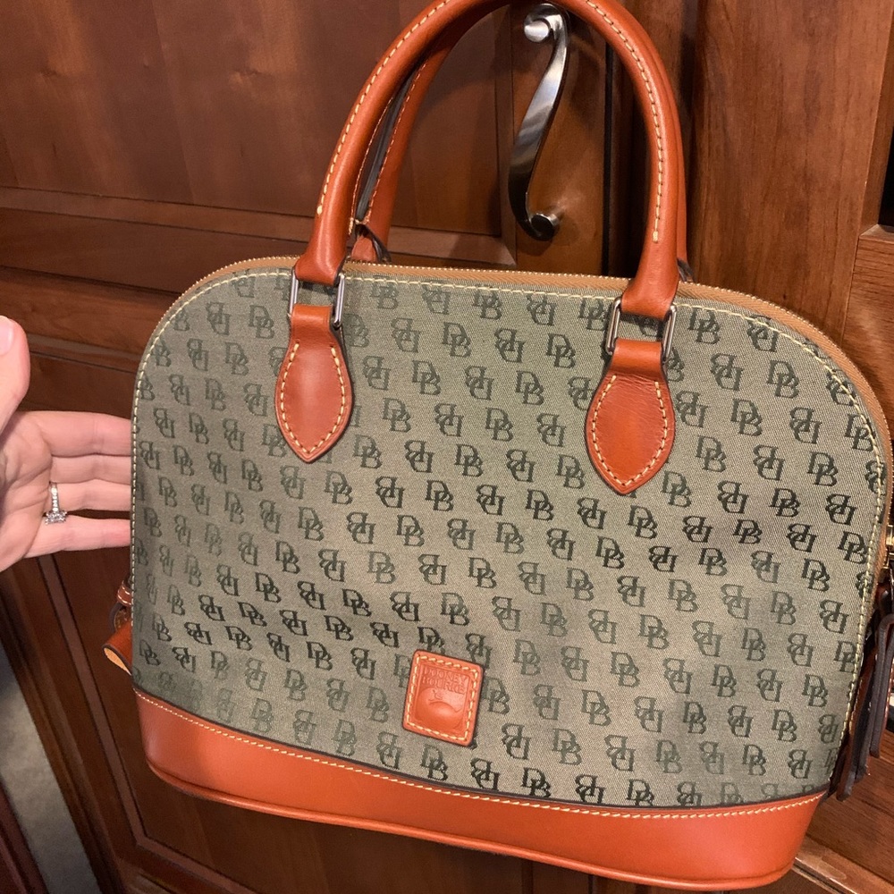 Nwot Dooney & Bourke Gretta Handbag